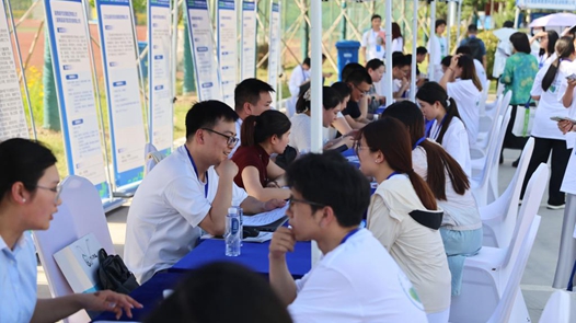 海南省启动2026年求学圆梦行动